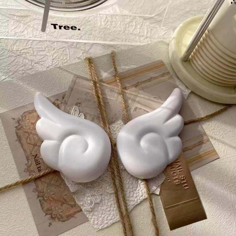 1 Pair Cartoon Girl Gift Shoes Buckle Diy 3D Hole Shoe Accessories Lovely Angel Wings Hole Shoe Charms Decoration