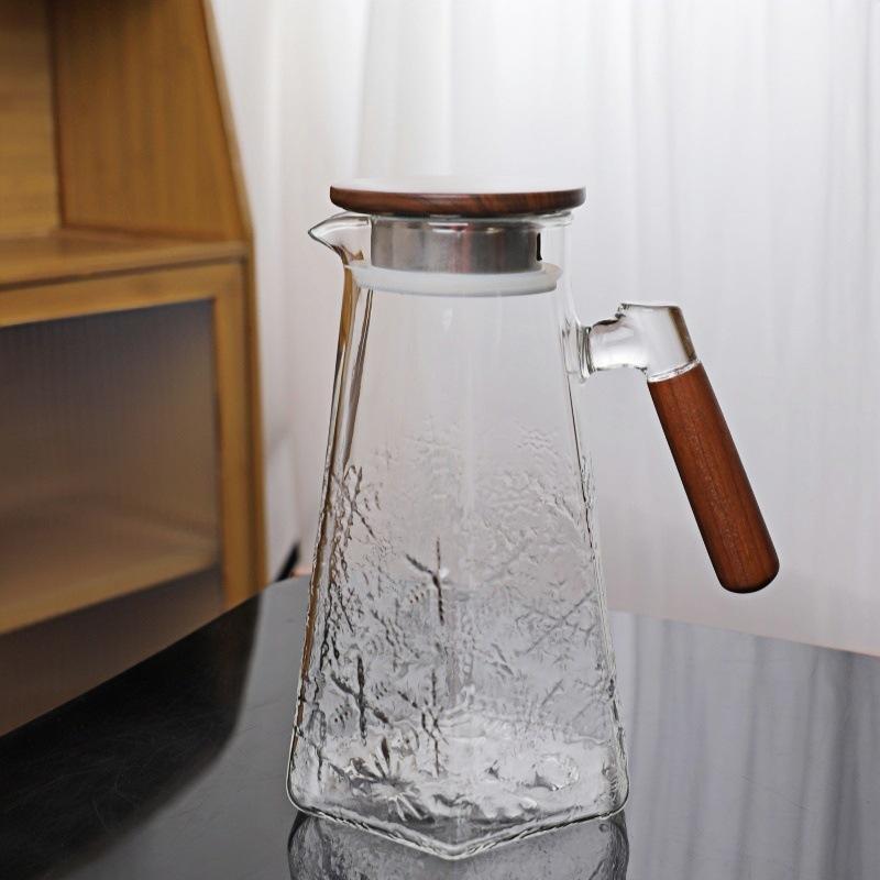 

Чайник для холодной воды с узором снежинки, из грецкого ореха, большой вместимости, гостиничная посуда для воды, сок, высокая ценность, резной стеклянный чайник для холодной воды 1800Ml