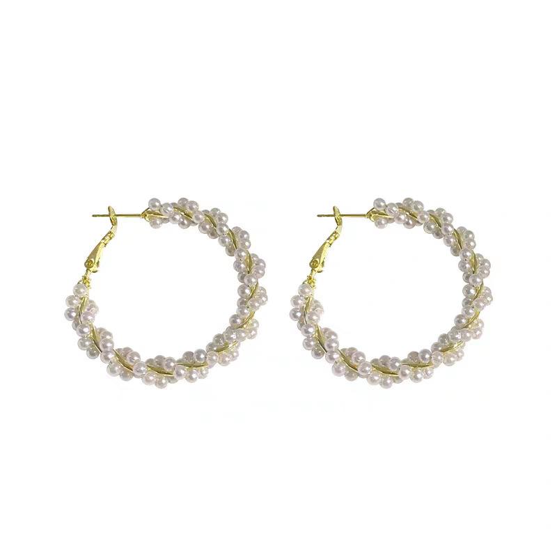 Light luxury fashion silver needle hand-woven pearl earrings women's temperament earrings versatile beaded earrings