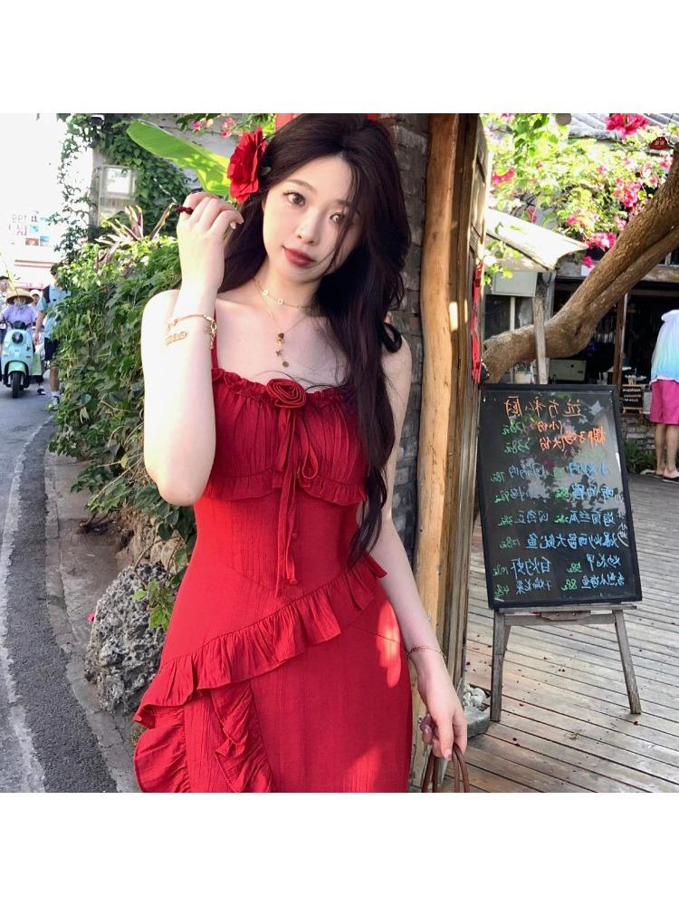 Vestido casual de alça temperamento de verão feminino verão novo vestido simples de festa de fada mini vestido feminino francês dividido roupas de grife para férias