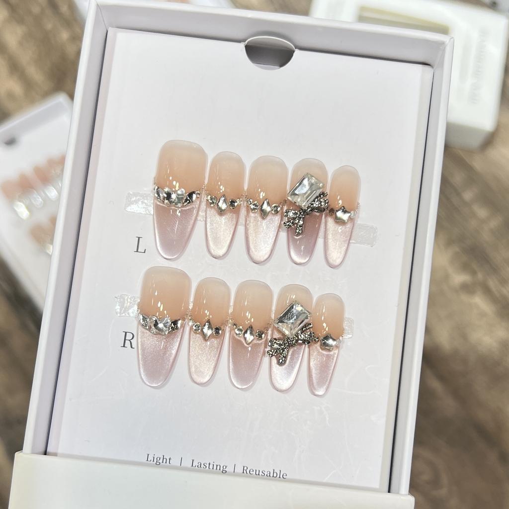 Wearing Armor Handmade Nude Temperament Style Glass Cat Eye French Flashing Butterfly Diamond Manicure Removable