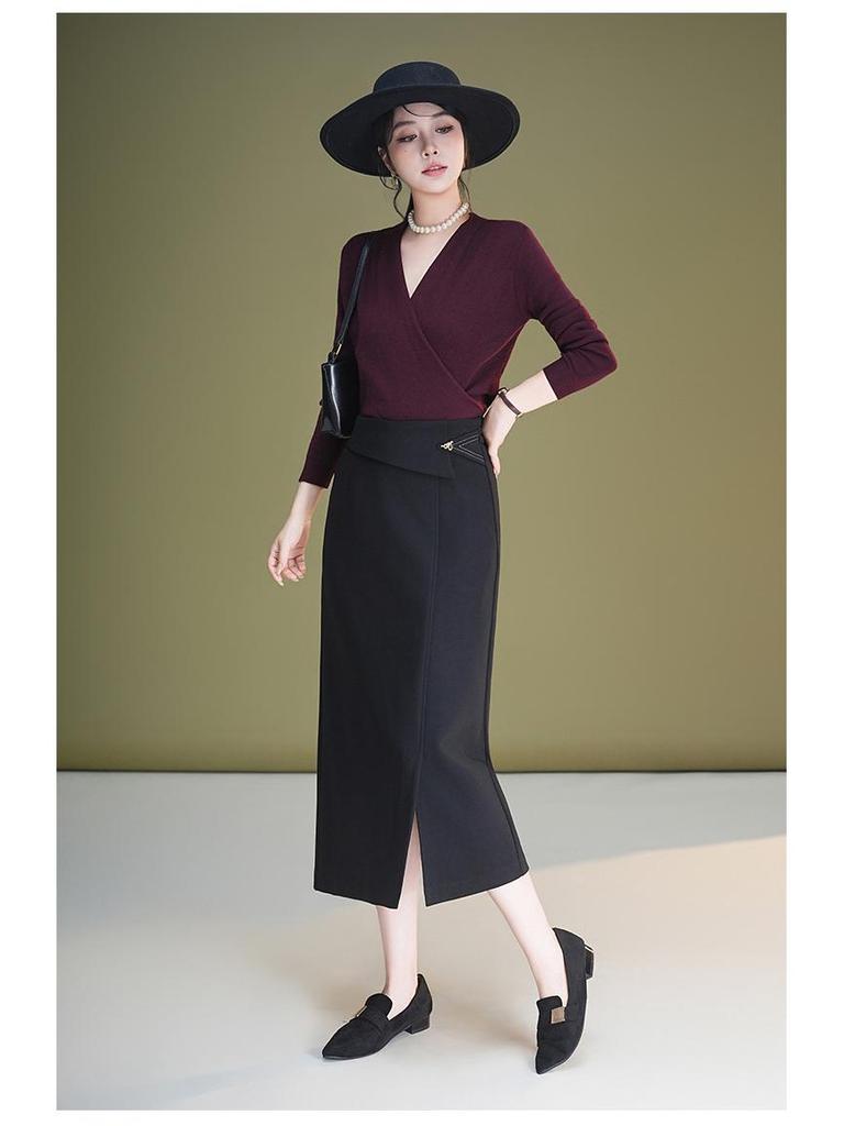 Slim-Fit Stretchy Black High-Waist Slit Midi Skirt for Women