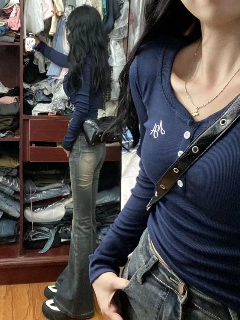 

Сладкий и пикантный женский трендовый топ с V-образным вырезом, облегающего кроя, с длинным рукавом XL (58-65 kg) темно-синий