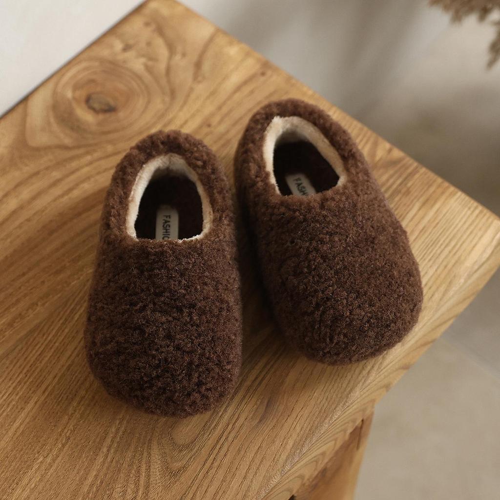 2025 Jesień/Zima Dziewczęcy Retro Bawełniany Futerzany Czepiec Wsuwane Buty: Urocze Ciepłe Welurowe Kapcie z Dużą Głową