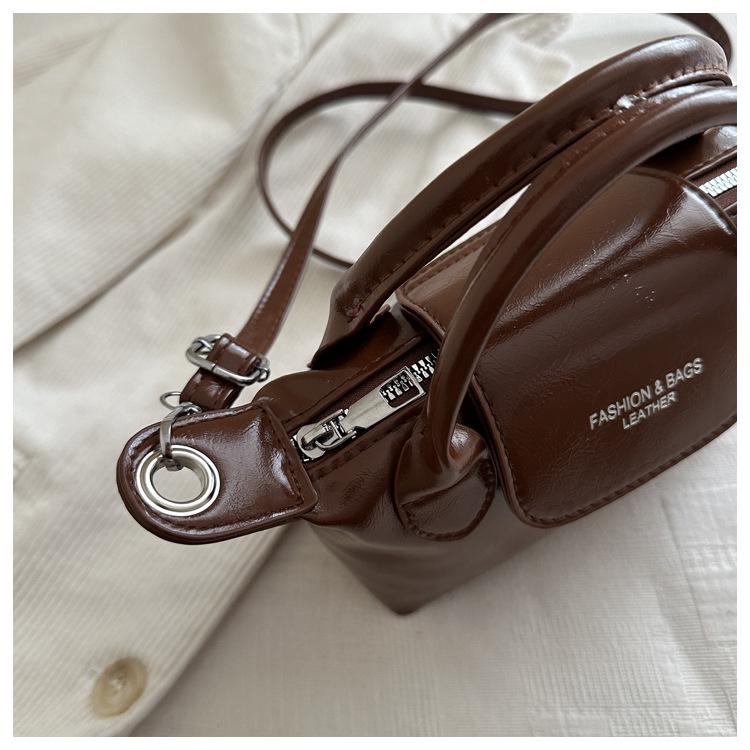 2025 Stylish Dumpling Crossbody & Shoulder Bag - Trendy Niche Design Ladies' Bucket Bag