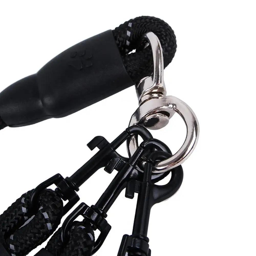 Vodítko pro psa 3 v 1 Trakční lano pro domácí mazlíčky Vícenásobné vodítko pro psa Vícecestný rozdělovač 3 otočné zařízení pro psa 360 Polstrované pro pěší vlak