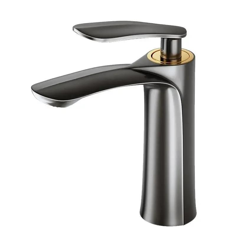 Bateria umywalkowa z pełnej miedzi i zimnej wody, domowa, łazienkowa, umywalkowa, mrozoodporna, instalacja dwuotworowa, wypływ wody