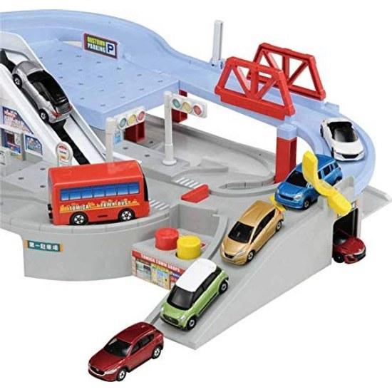 Takara Tomy Tomica World Lets Run Twirling Bus Town
