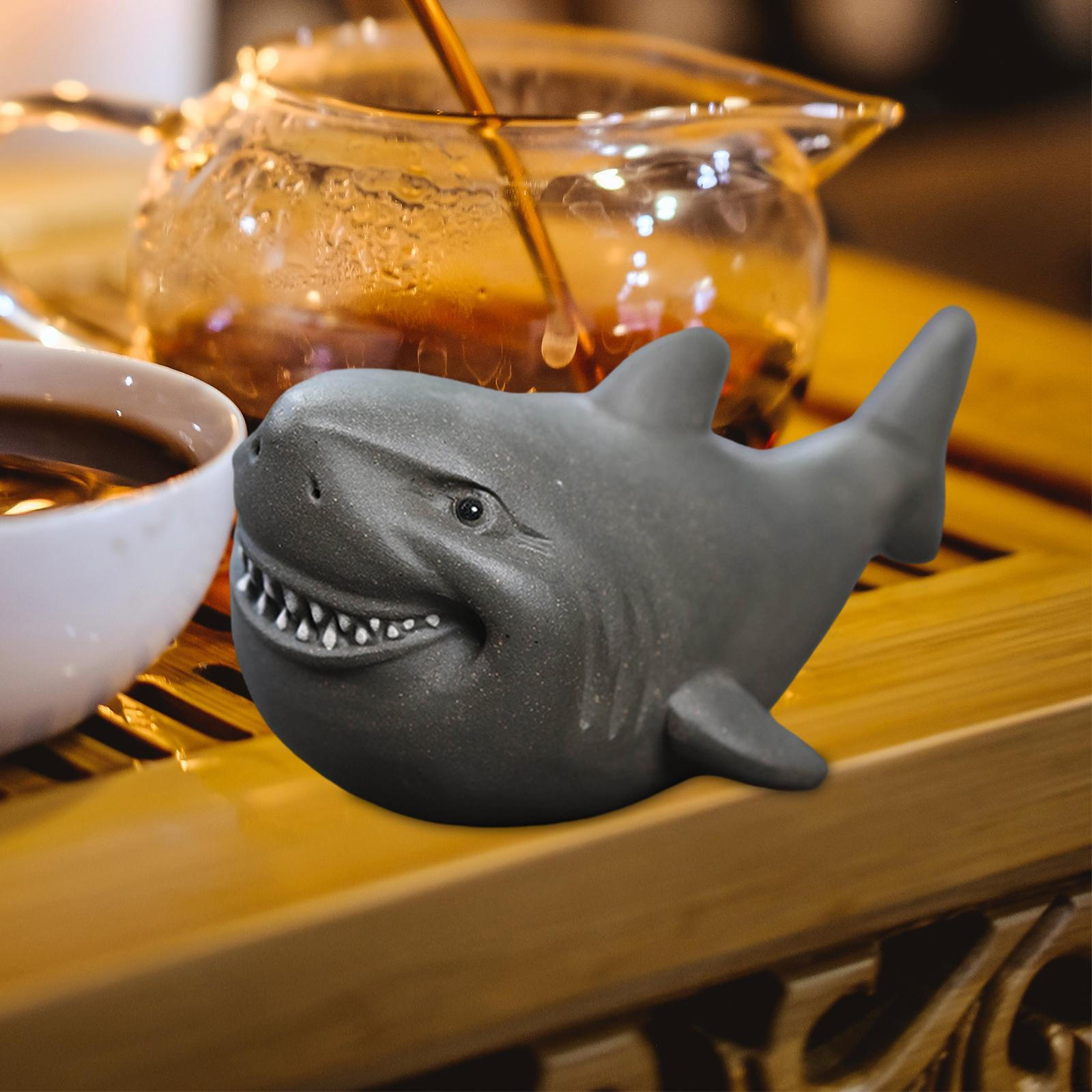 

Фиолетовая глиняная акула чай питомец креативный орнамент подарок на день рождения, милый, декоративный, фиолетовая статуя, кунг-фу серый