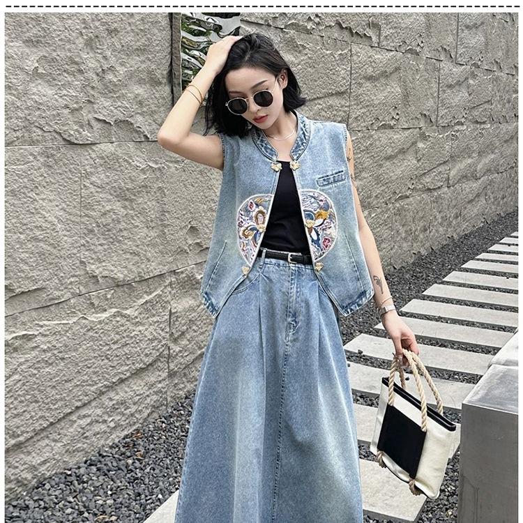 Summer Women's Embroidery Denim Vest, Bohemian Style Sleeveless Jean Jacket