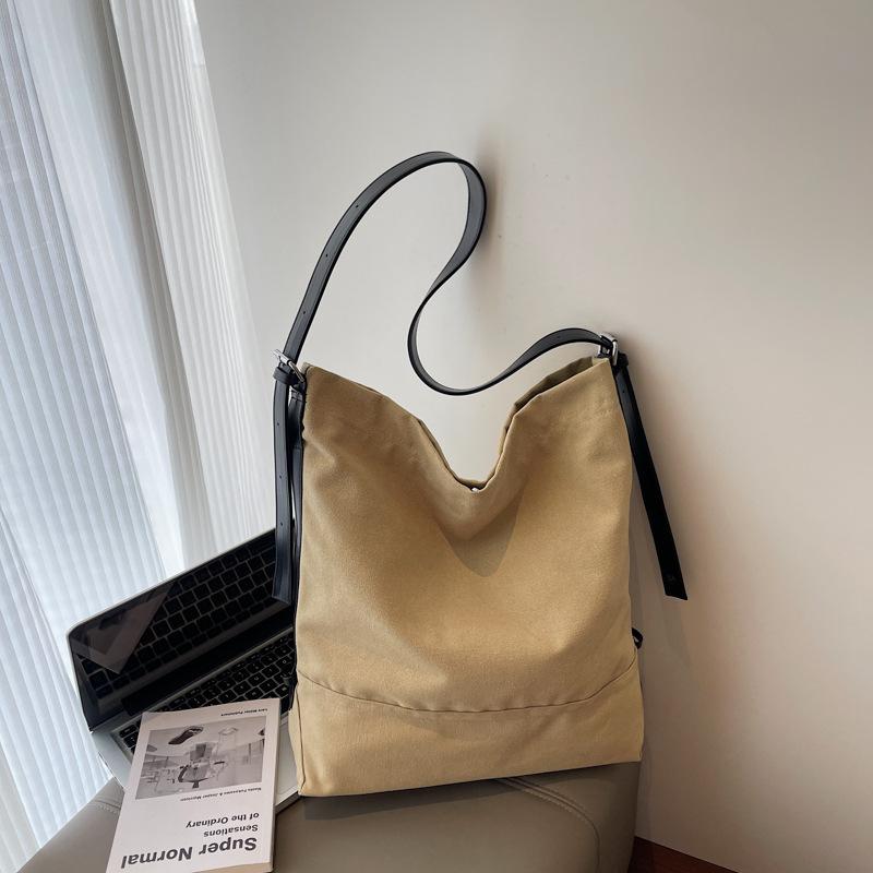 2025 new casual large-capacity canvas bag women's simple and fashionable tote bag Korean version commuter messenger bag bag