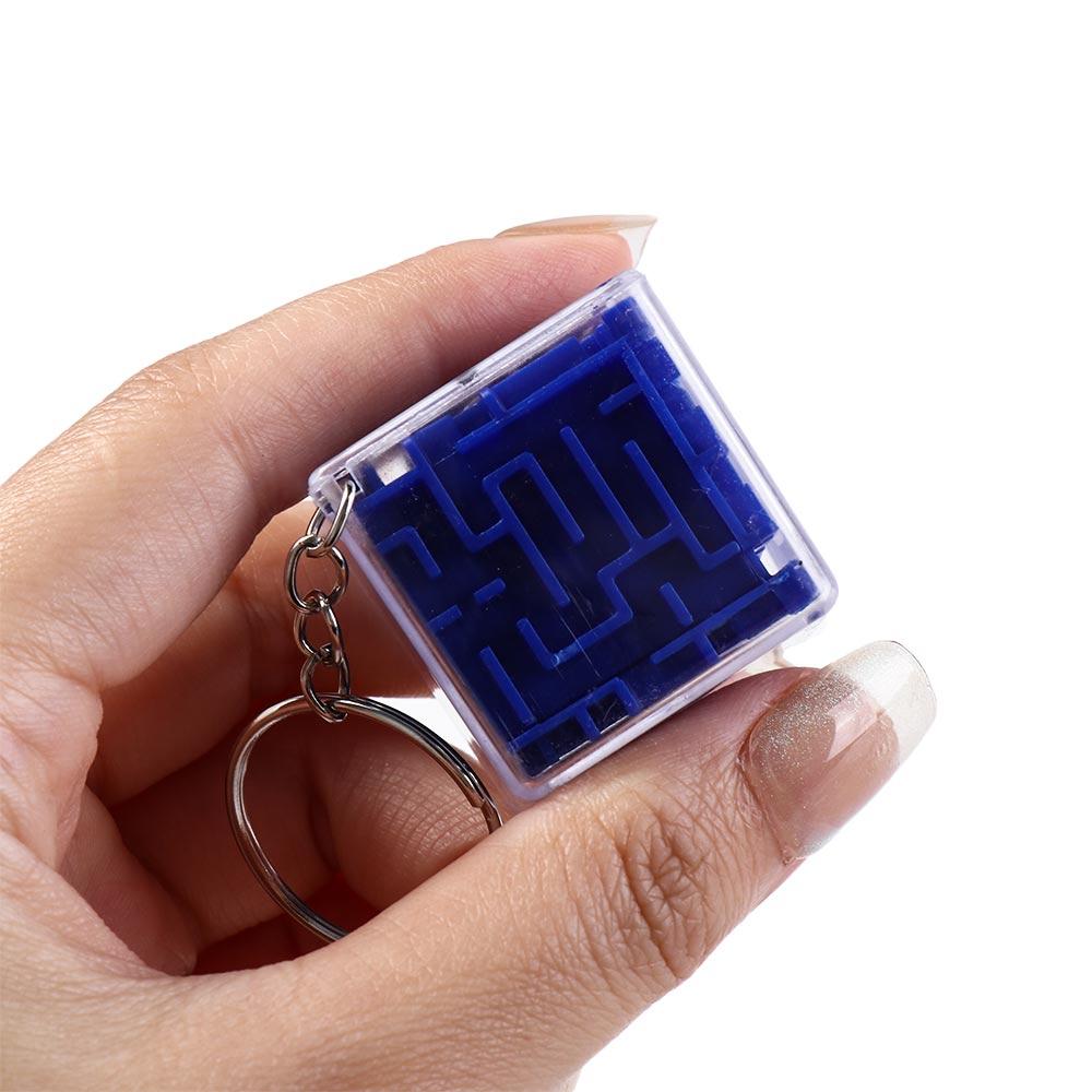 Six-sided 3D Maze Keychain Intelligence Rolling Ball Keychain Maze Toys Keyring  Party Favors