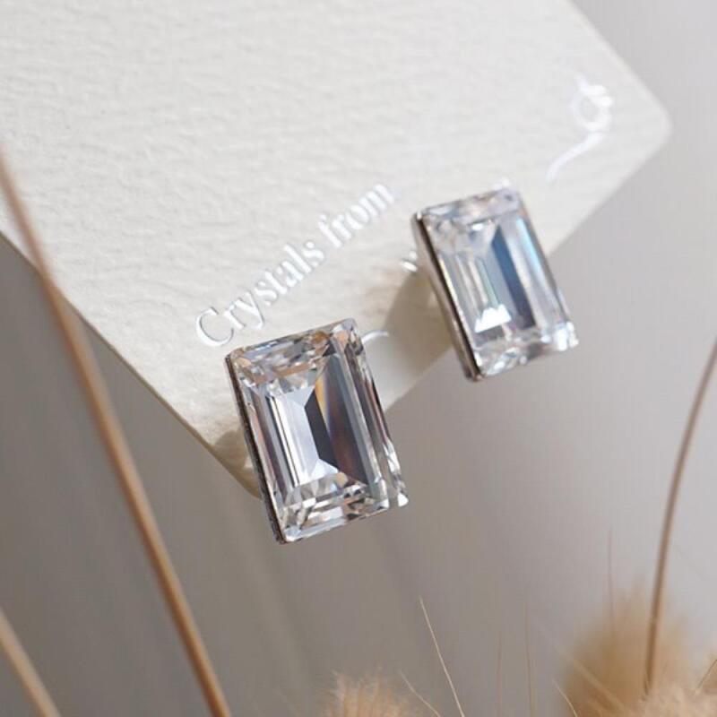 

Itilshow White Square Earrings for Women ONECOLOR