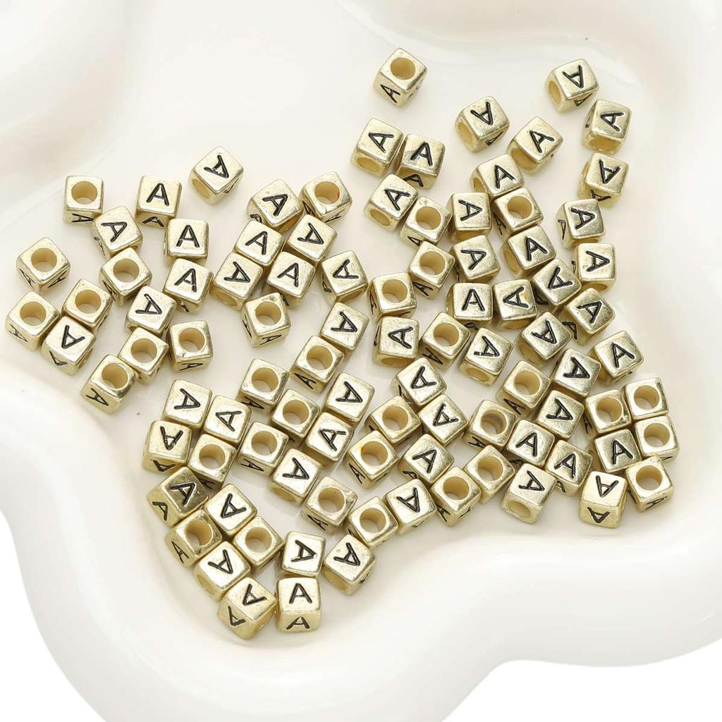 50 pz 6mm Cubo Quadrato Acrilico Fai da Te Perline Lettere Alfabeto A-Z Lettere Inglesi Per Braccialetto Collana Gioielli