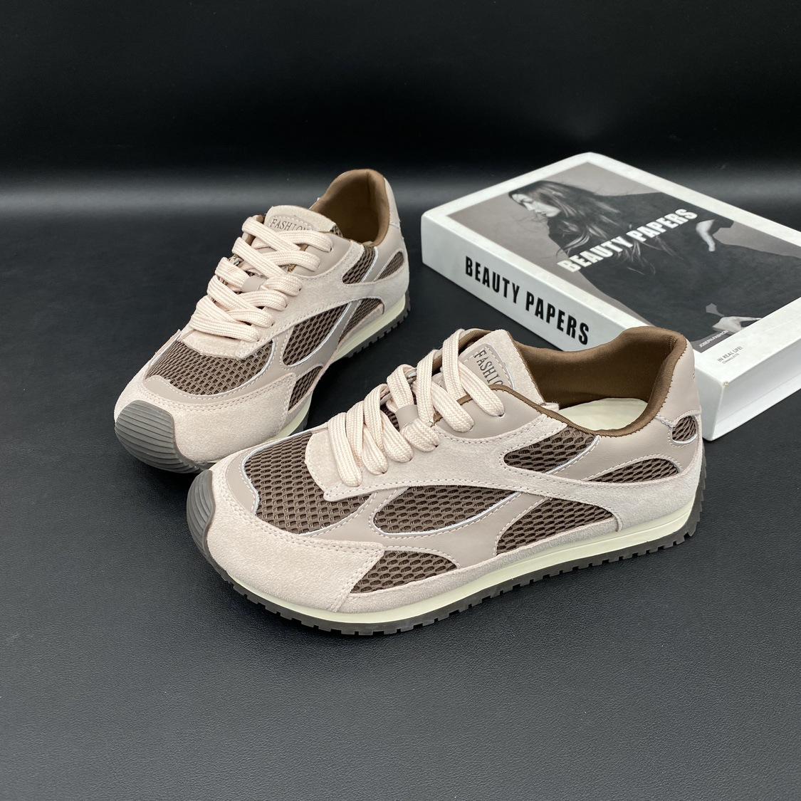 

Retro color matching thick-soled German training shoes for women s 2025 new mesh breathable heightening small casual sports shoes 35