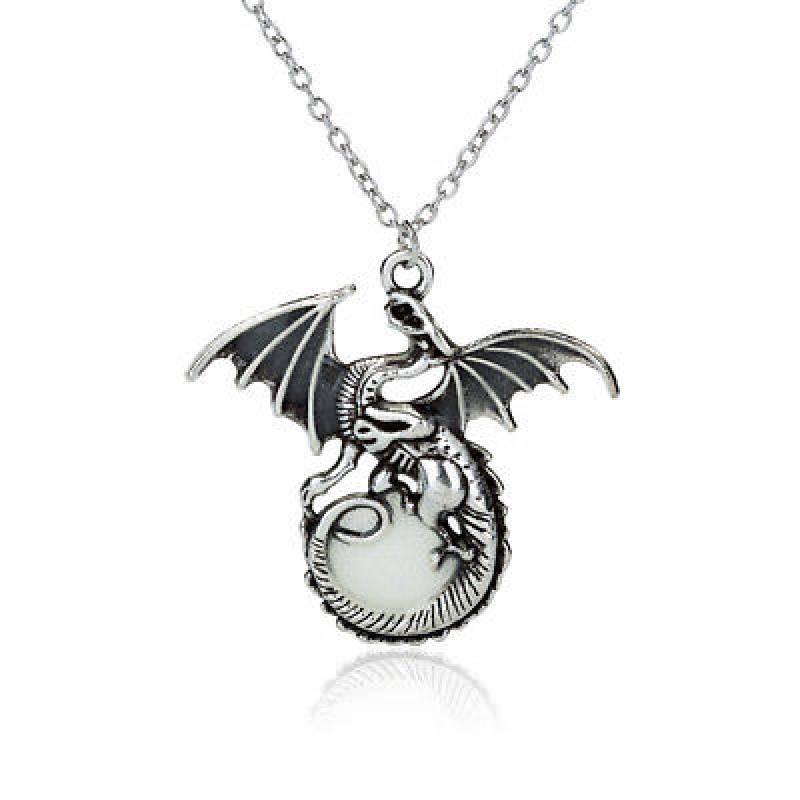 

Светящийся в темноте Правое ожерелье Игра Огненный дракон Мода Ретро стиль Дракон серебряный