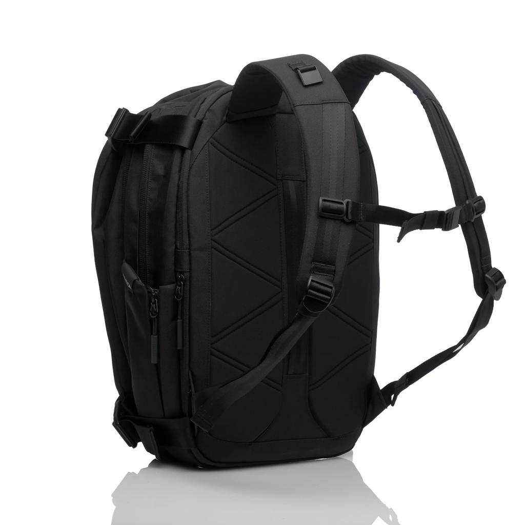 Nautica NTC-10 Backpack L, Lightweight, Multifunctional, Large Capacity, Perfect for Commuting, School, Leisure, Town, and Travel, Black, 370-7022