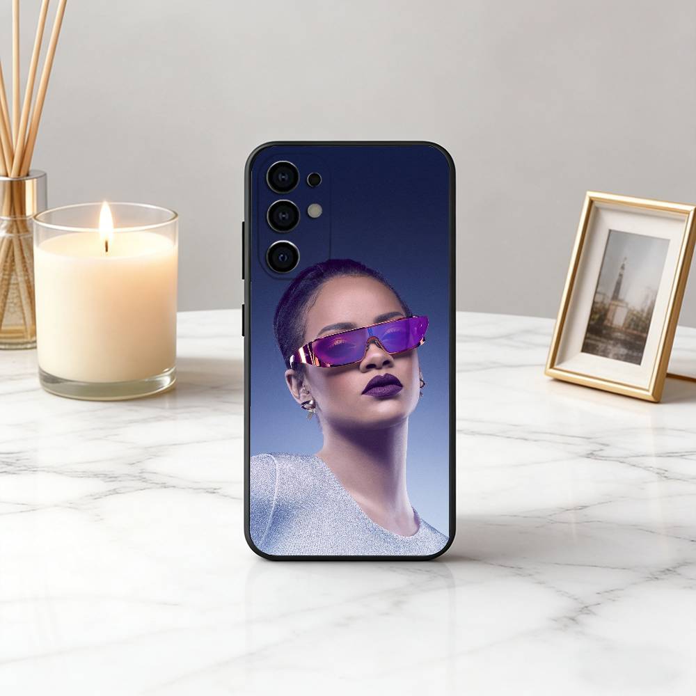 Hot singer R-Rihannas beauty Phone Case For Samsung S25,S24,S21,S22,S23,S30,Ultra,S20,Plus,Fe,Lite,Note,10,Black Cover