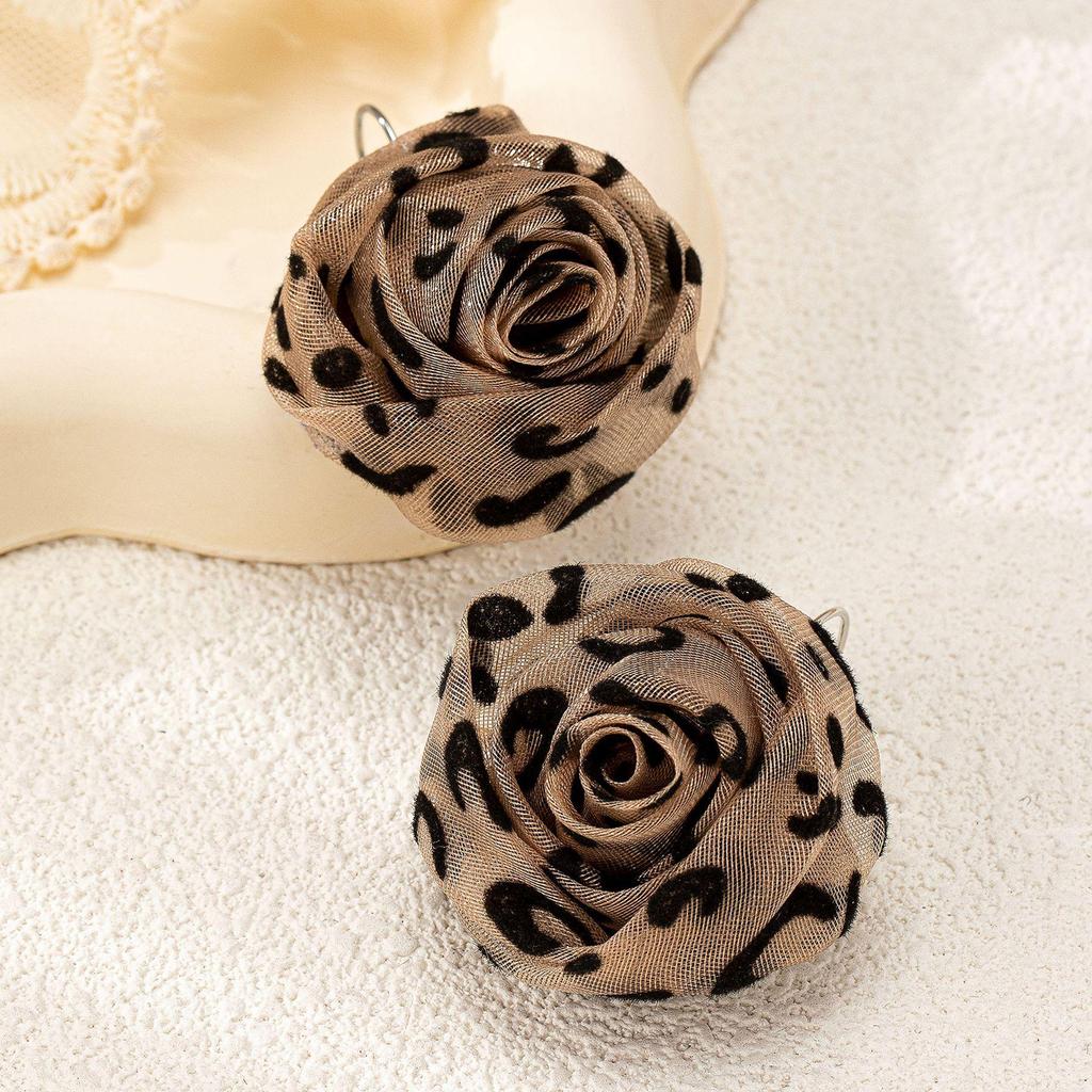 Elegante Leopard Rose Ohrstecker – Damen Herbst/Winter Kollektion