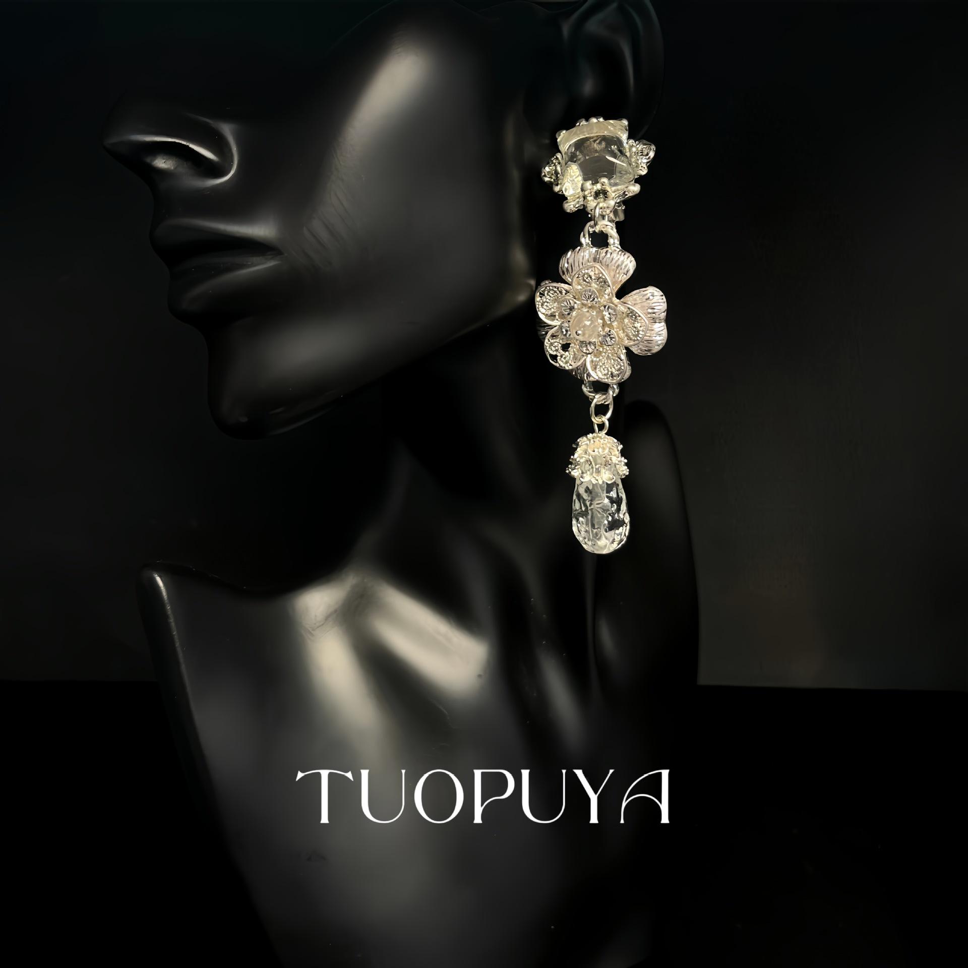 Elegant Court-Style Glass Inlaid Pendant & Flower Earring Set