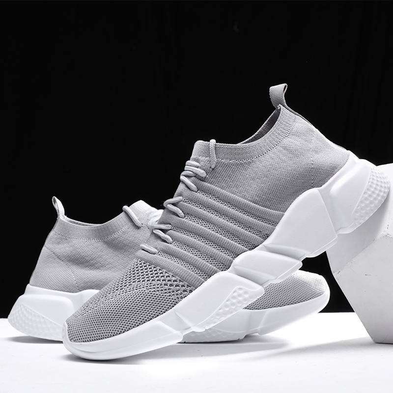 Hot Selling Men Women Runn Shoes Summer Breath Wear-resistant Soft Soled Casual Shoes Fashion Soft Ultra Light Unisex Sneakers