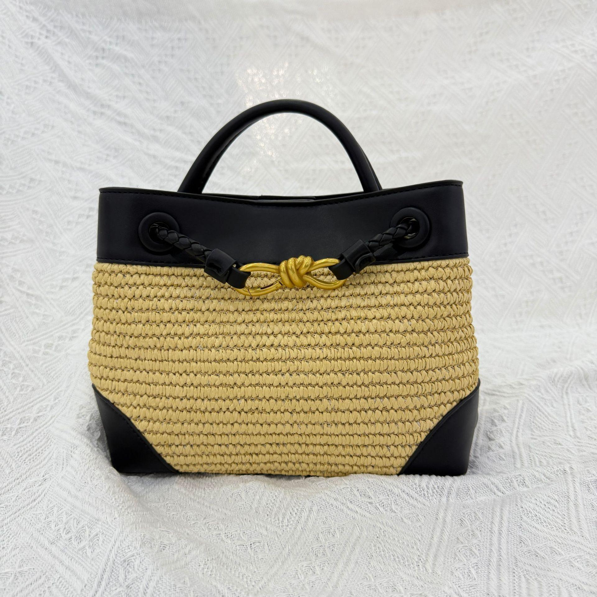 

Spring and summer metal rope buckle straw bag shoulder messenger bag hot-selling women s bag woven bag 25*9*19cm чорний