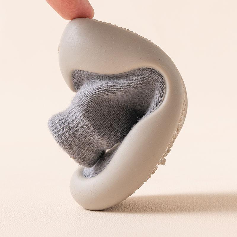 Boys and Girls' Shoes with Soft Soles, Indoor Anti-slip and Breathable Design