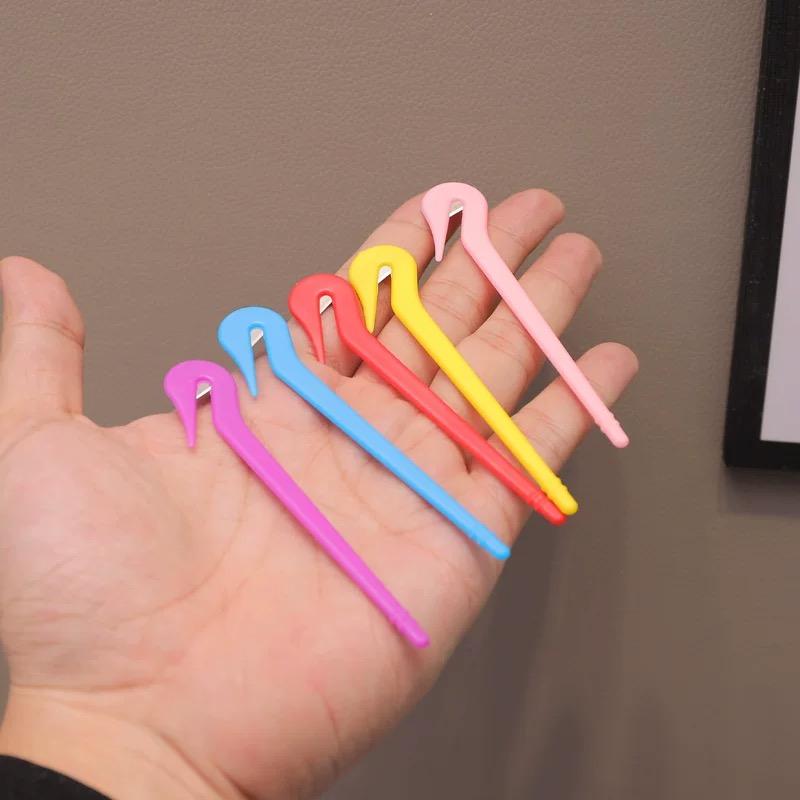 Practical children's hair braided rubber band cutter does not damage hair remove headband small tool for removing rubber bands