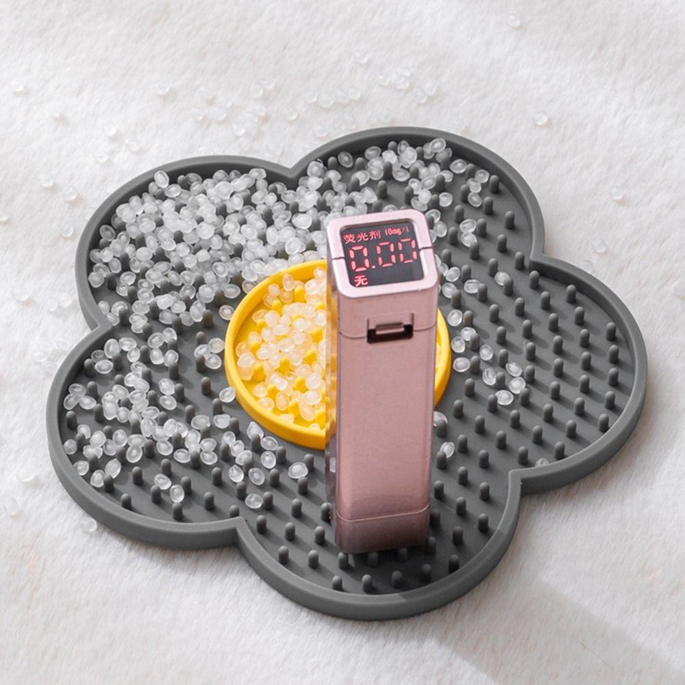 Sunflower Shaped Cat Lick Pad Suction Cup Silicone Cat Placemat Dog Feeding Pads  Small Animal