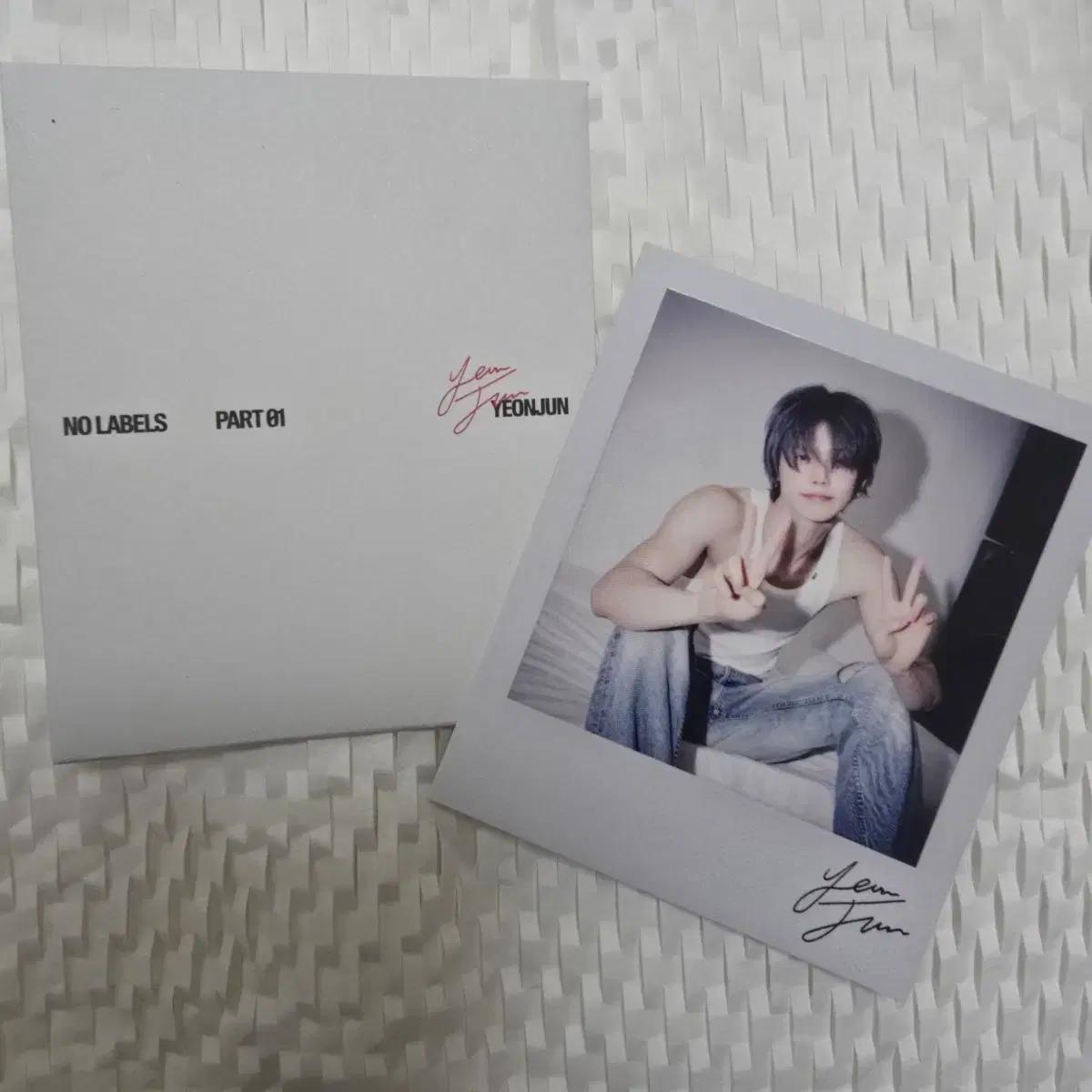 

TOMORROW X TOGETHER no labels Federation Workshop Polaroid Tuktu Gumtu Batu Horn Batu Fanchun Used