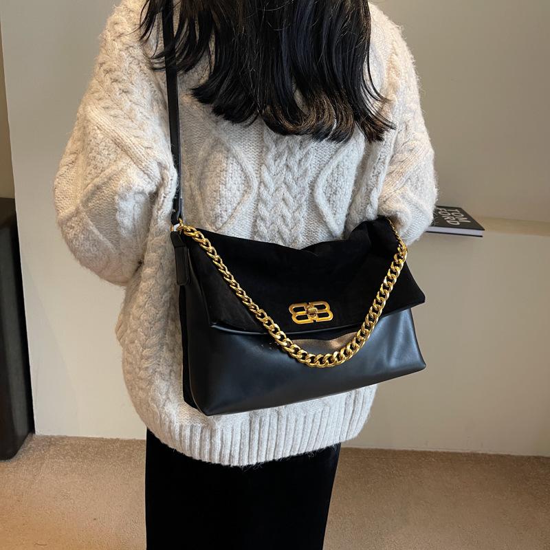 Large-capacity tote bag women's 2025 winter new women's bag high-end light luxury chain single shoulder armpit bag