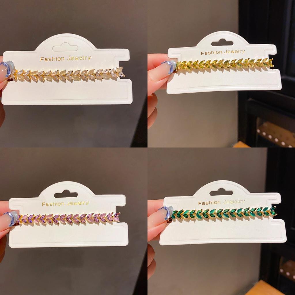 Light Luxury Zircon Flower Bracelet For Women With Copper Material And Wheat Pattern