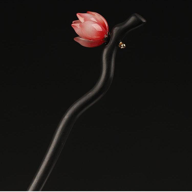 Black Sandalwood Hairpin with Unique Flower Design, Classical and Elegant, Suitable for Ancient Costume Accessories, Simple Daily Life