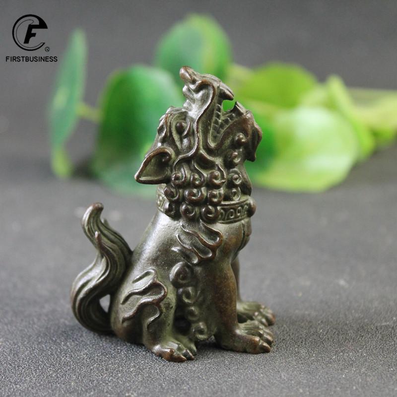 Antique Bronze Chinese Beast Qi Lin Desktop Ornaments Ancient Copper Animal Lucky Kirin Miniature Figurines Tea Pets Home Decors