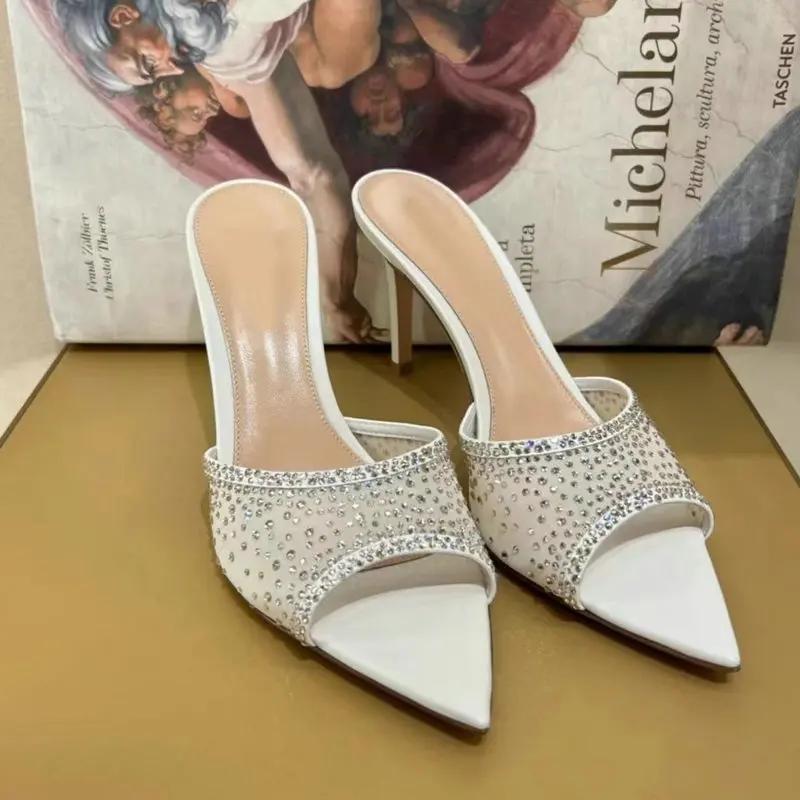 Franske Kvinners Sommer Utendørs Bruk Slides 2025 Nye Høyhælte Stiletter Spisse Tær Åpen Tå Tøfler