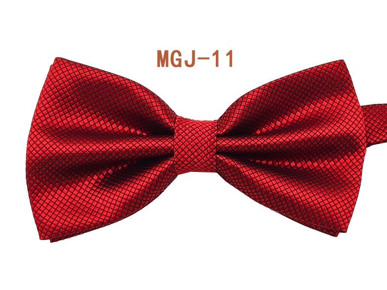 Pajarita de Doble Capa Negra Lisa para Hombre - Cuadrícula Cubo Británica, 27 Colores Disponibles para Eventos Formales y Bodas.