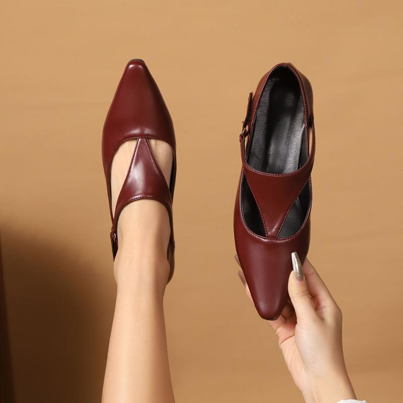 Jingpo spiczaste buty damskie nowy design niszowe koturny temperament buty Mary Jane nie męczą