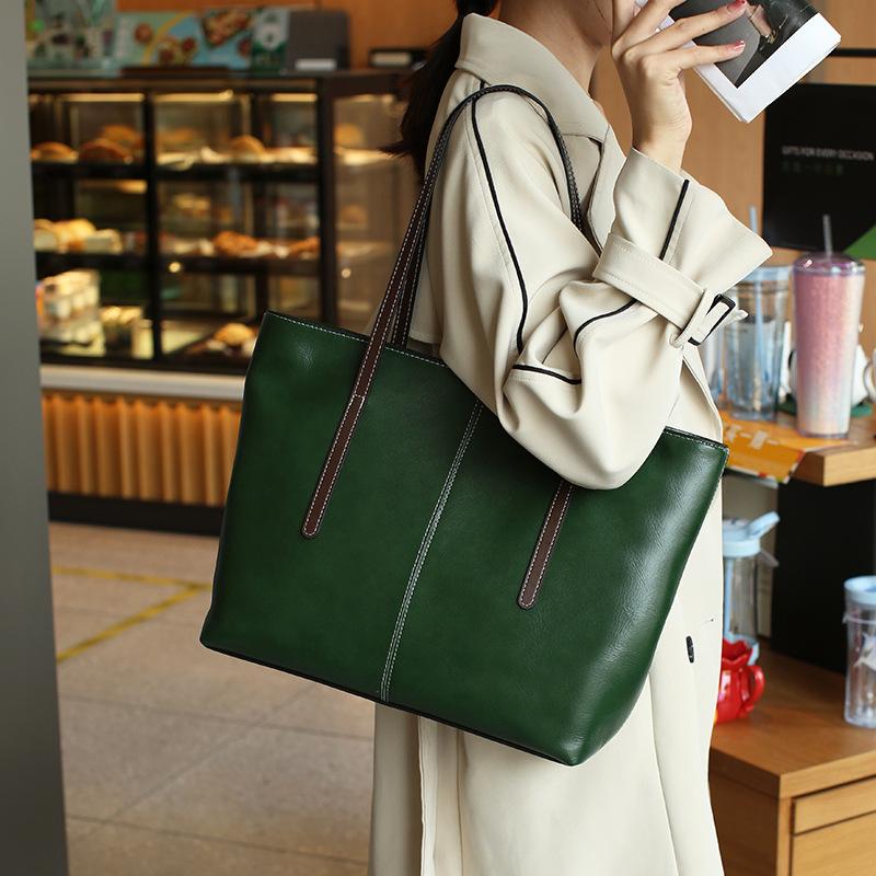 New Contrast Color Commuter Shoulder Bag Large Capacity Retro Top Layer Vegetable Tanned Cowhide Tote Bag