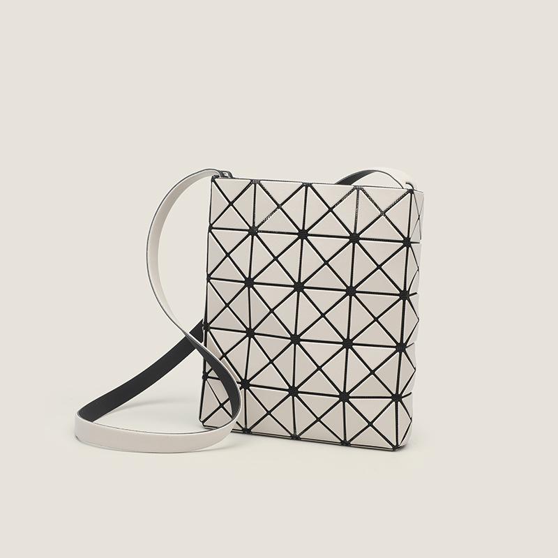 New Geometric Small Square Box Mini Crossbody Single Shoulder Frosted Diamond Lattice Mobile Phone Bag for Women