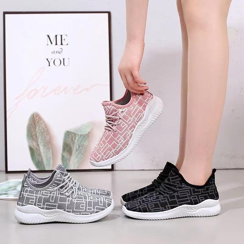 Spring and Summer New Fashion Breathable Casual Shoes Trendy Men's Sports Shoes Versatile Mesh Running Shoes