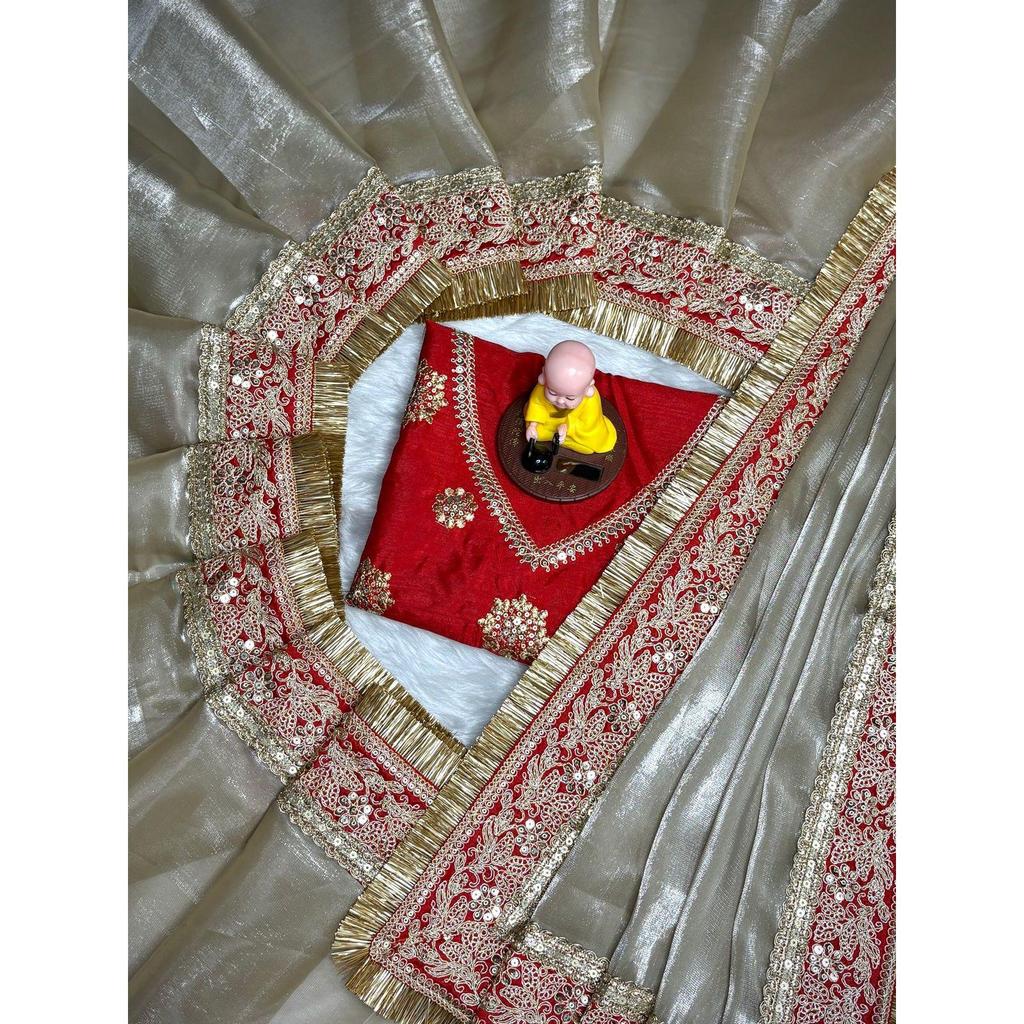 Tissu en soie Soft Space avec bordure en dentelle de paillettes brodées par un designer et sari en dentelle prêt à porter