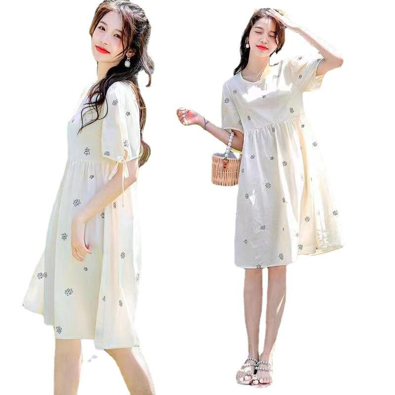 Summer Maternity Print Dress: Stylish Net Celebrity 2022 Collection - Lightweight and Advanced Design.