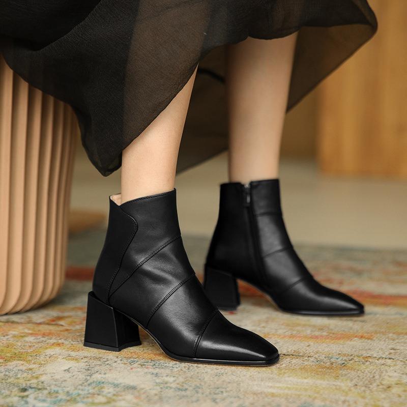 New Autumn and Winter Leather Shoes Women's Thick Heel Middle Heel Leather Black Short Boots Spring and Autumn Women's Shoes Soft Leather Martin Boots