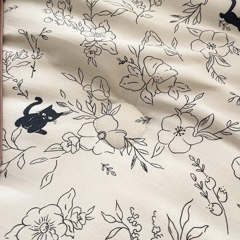 Soy Fiber Winter Quilt with Cat Pattern