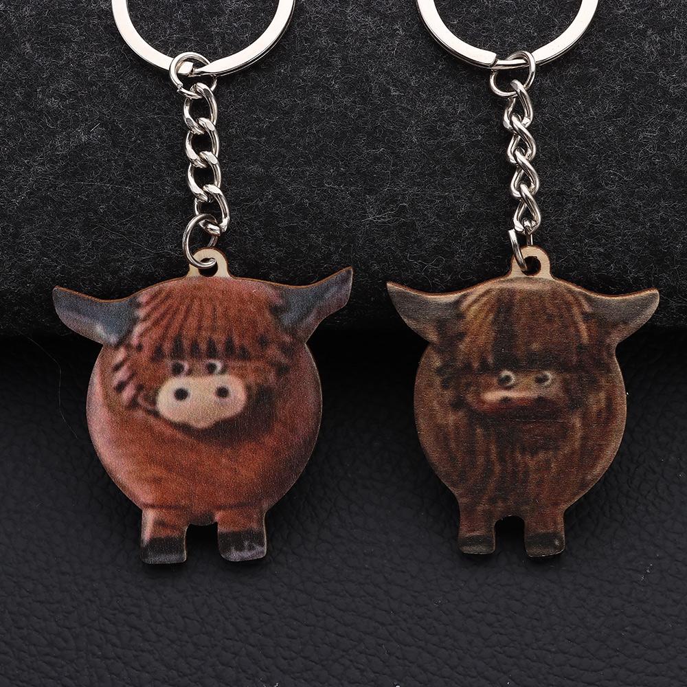 Wooden Portable Highland Cow Decor Keychain Car Key Buckle Highland Cow Keyring Funny Highland Cow