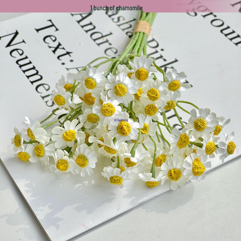 Premium Chamomile Daisy Artificial Flower Arrangement for Living Room and Dining Table Décor