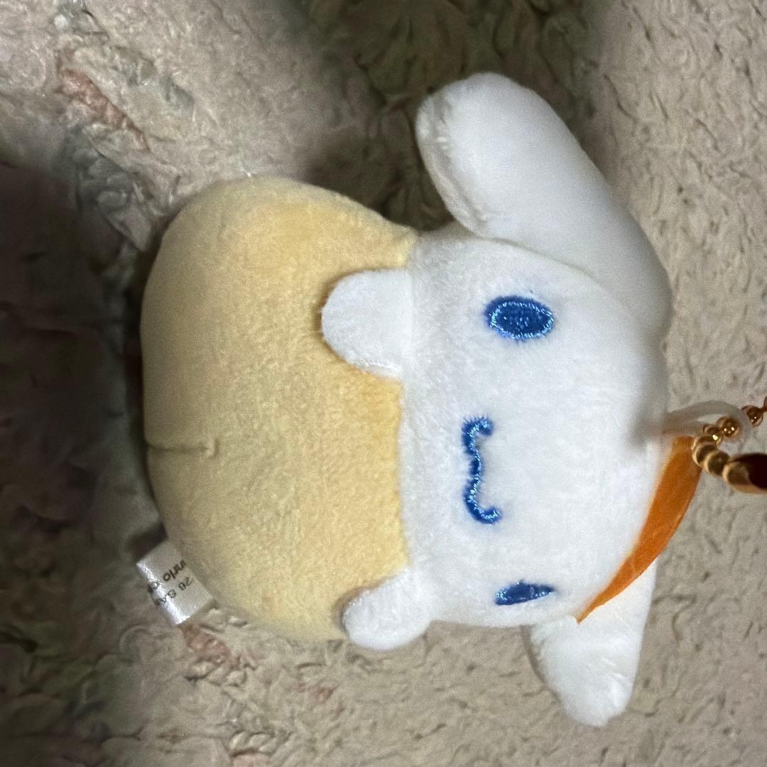 Cinnamoroll mascot key chain