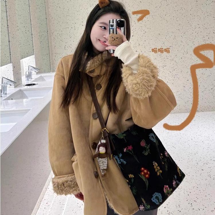 Wear fur integrated fur jacket on both sides, women's autumn and winter loose locomotive clothing top, lamb wool environmentally friendly fur thickene