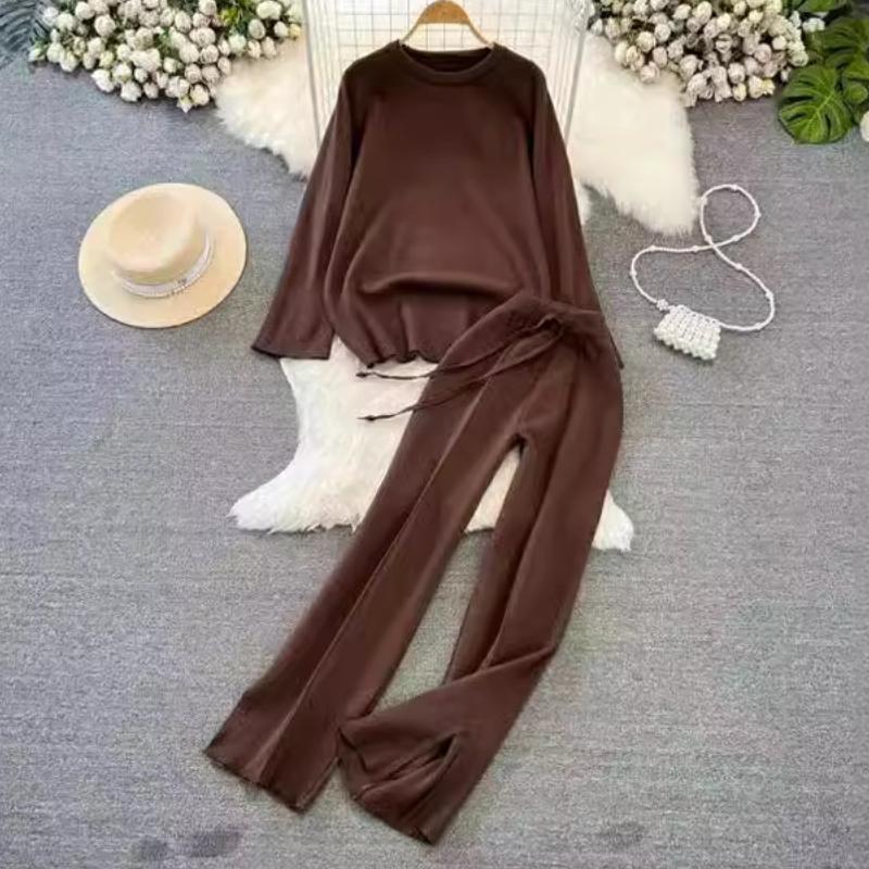 

Модный женский свитер свободного кроя с длинными рукавами и круглым вырезом на весну и осень, комплект из двух предметов, с высокой талией, прямые широкие брюки One Size кофейный