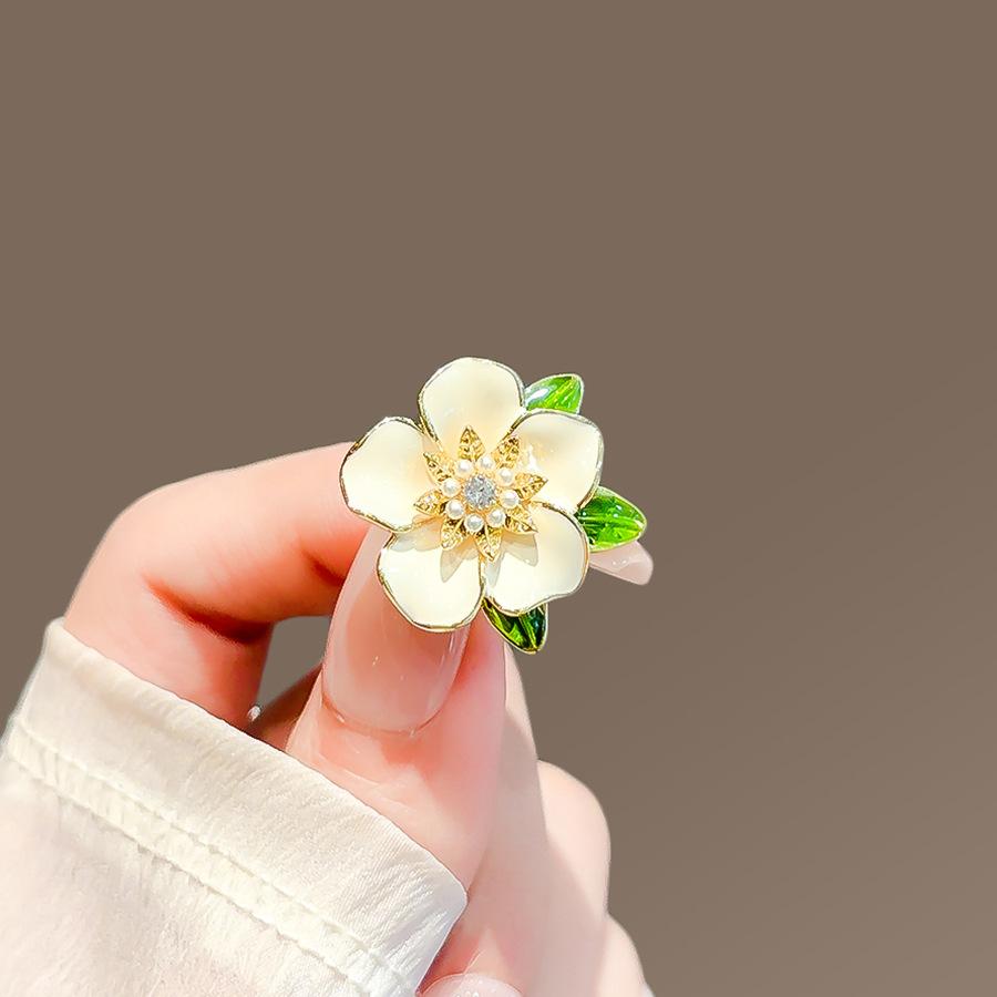 Gardenia Flower Anti-glare Brooch for Women High-end Pin Anti-glare Clasp High-end Clothing Corsage